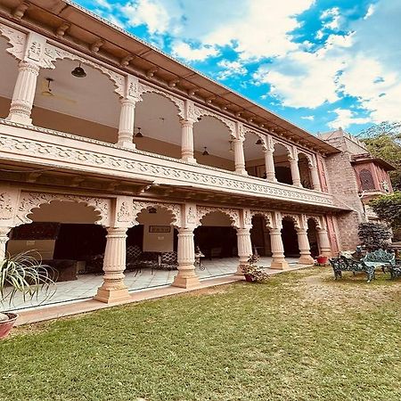 קוטה Hotel Karan Villas מראה חיצוני תמונה