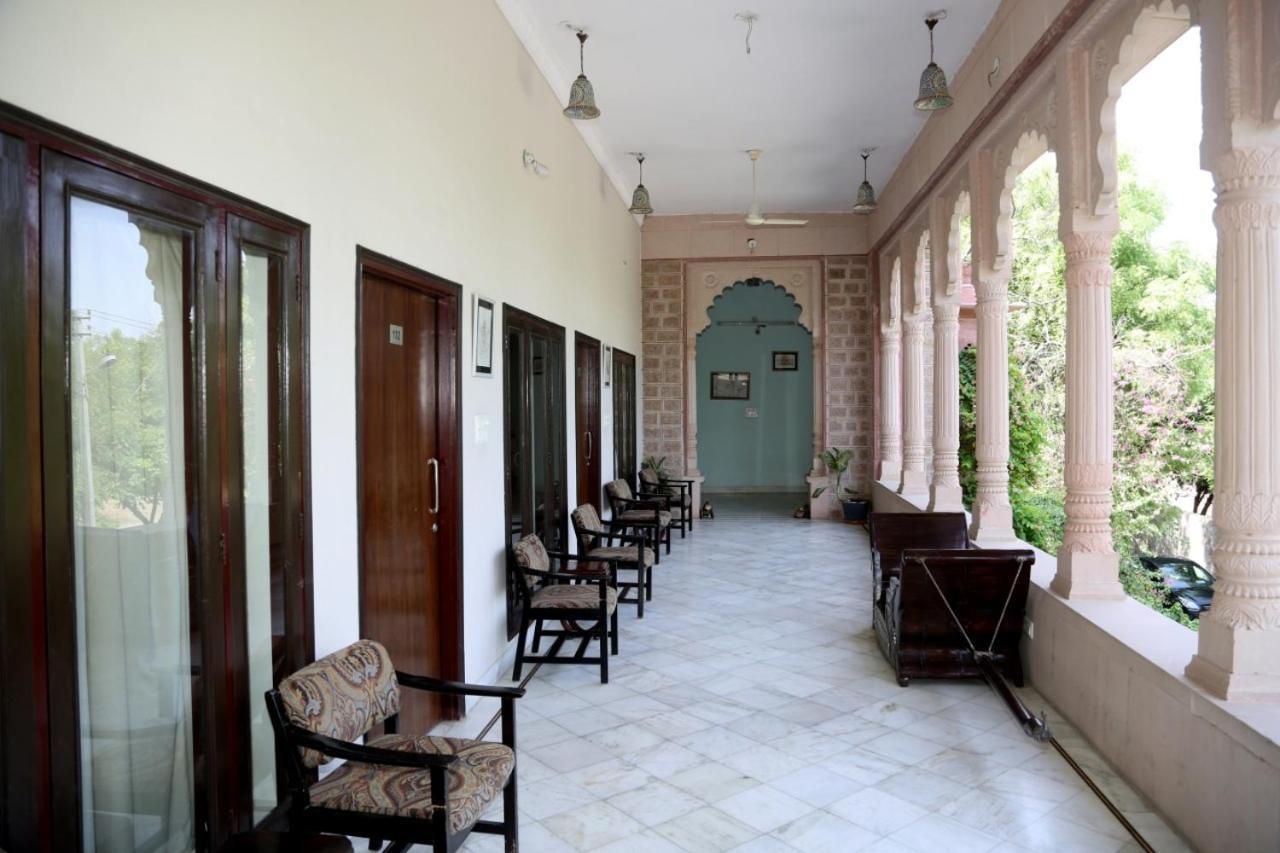 קוטה Hotel Karan Villas מראה חיצוני תמונה