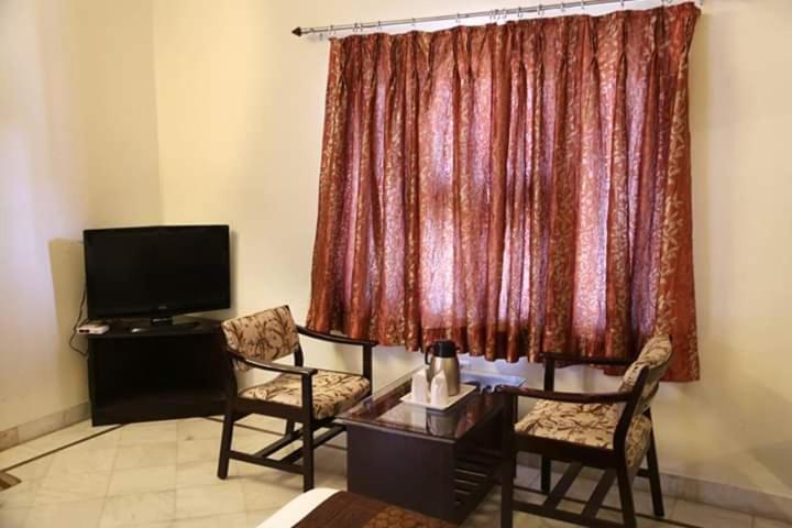 קוטה Hotel Karan Villas מראה חיצוני תמונה
