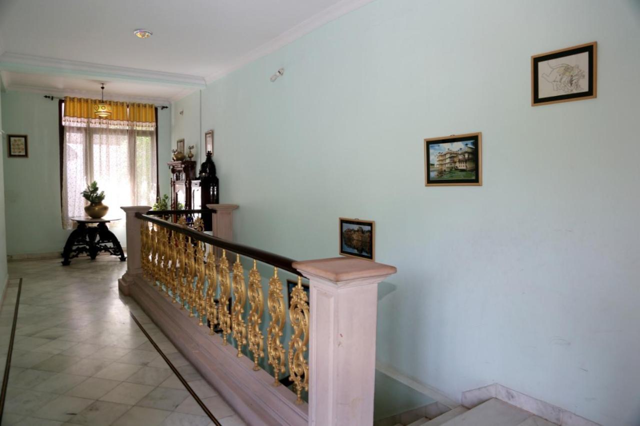 קוטה Hotel Karan Villas מראה חיצוני תמונה